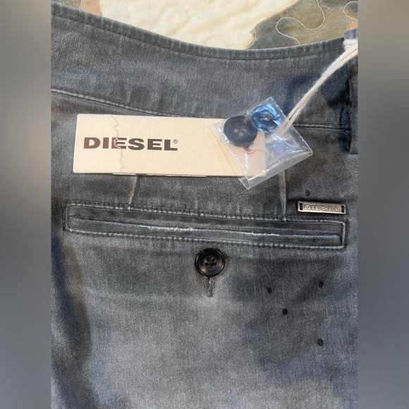 NWT Diesel Industry Jeans - Picture 4 of 9